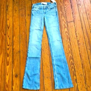 NWT Hollister Bootcut Jeans, 00L